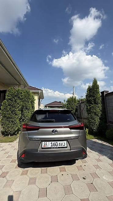 rx 330: Lexus UX: 2018 г., 2 л, Вариатор, Гибрид, Кроссовер — 8