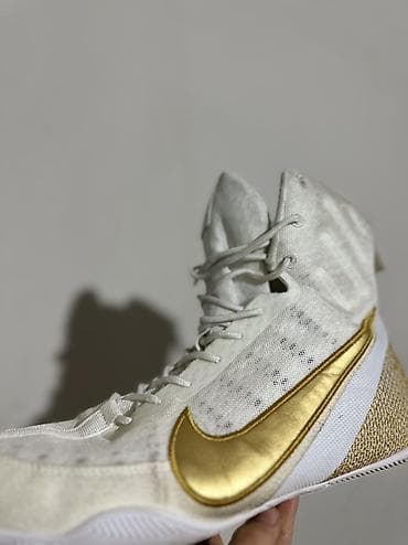 акция на обувь: Боксерки 43 РазмерNike (модель с высоким голенищем) - Цвет: белый с — 3