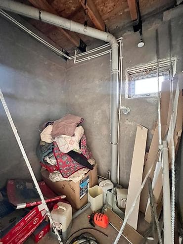Недвижимость: 🏡 *Продаётся 3-комнатный дом в селе Оскон-Ордо* * Общая площадь дома — 10