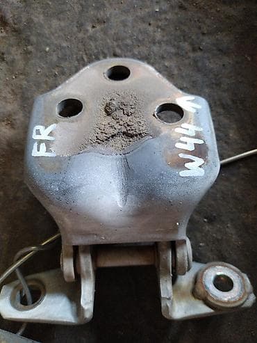 padjero mini: Mitsubishi Pajero W44 Дверные петли, Митцубиси Паджеро В44 Дверные — 2