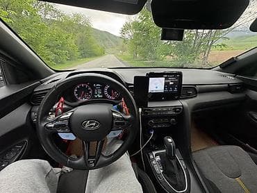 Продажа авто: Hyundai Veloster: 2018 г., 1.6 л, Автомат, Бензин, Хэтчбэк — 4
