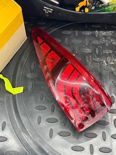 Глушители: Задний левый стоп-сигнал Kia 2018 г., Б/у, Оригинал — 1