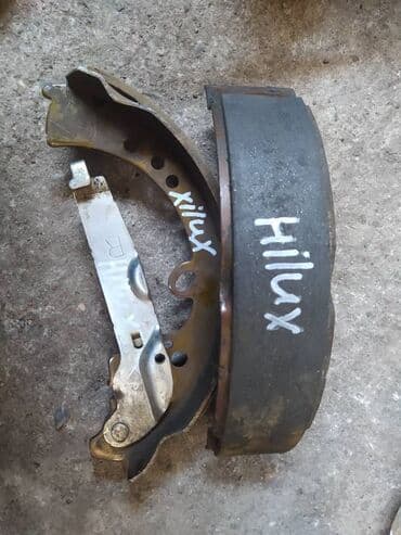 успокоитель тормозных колодок: Toyota Surf Hilux колодка ручника, Тойота Сурф Хайлюкс колодки ручника — 2