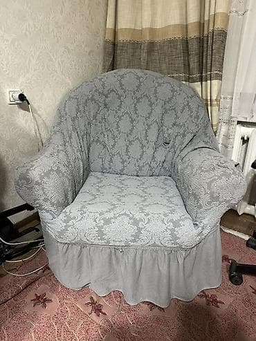 Продается комплект мягкой мебели (диван и 2 кресла) • Комплектация: 1 at lalafo.kg Продается комплект мягкой мебели (диван и 2 кресла) • Комплектация: 1