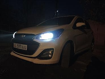 kia xceed: Chevrolet Spark: 2019 г., 1 л, Автомат, Бензин, Хэтчбэк — 1