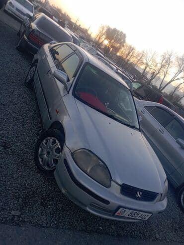 капот на аккорд: Honda Civic: 1995 г., 1.5 л, Вариатор, Бензиновая, Седан — 7