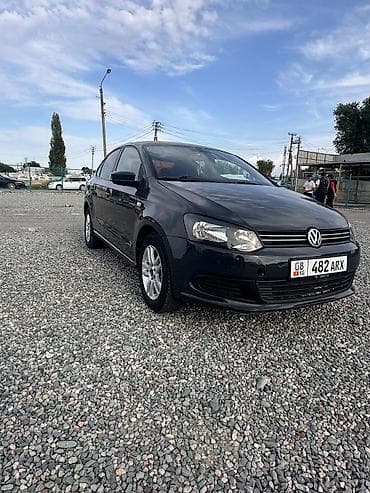 машина авди: Volkswagen Polo: 2013 г., 1.6 л, Автомат, Бензин, Седан — 2