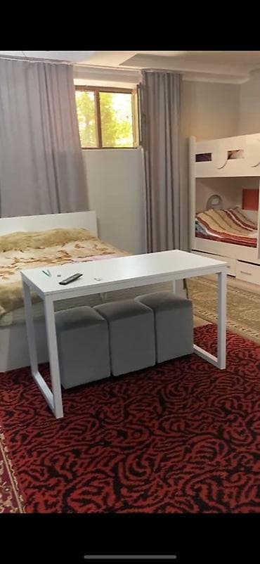 Бөлмөлөрдү ижарага берүү: 26 м², Эмереги менен — 5