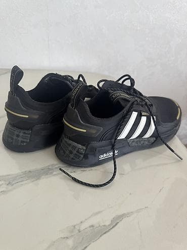 Мужские кроссовки, 43, 44, Adidas Originals, Б/у, цвет - Черный, Самовывоз
