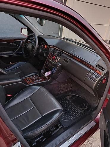 mers 212: Mercedes-Benz E-Class: 2001 г., 2.4 л, Автомат, Бензин, Седан — 6