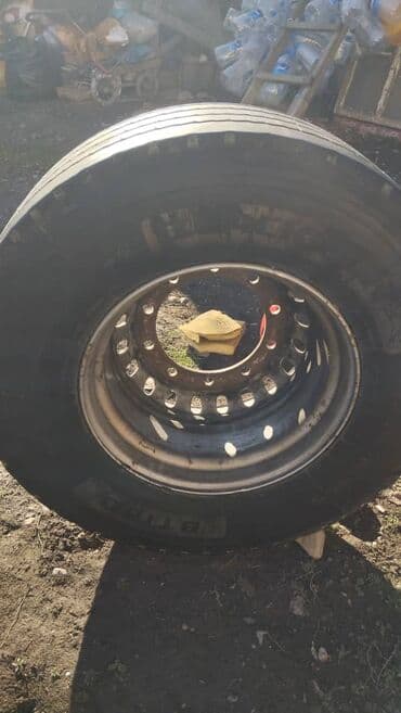 lt 45: Комплект грузовых шин для задней оси (ведущая/универсальная дорожная — 8