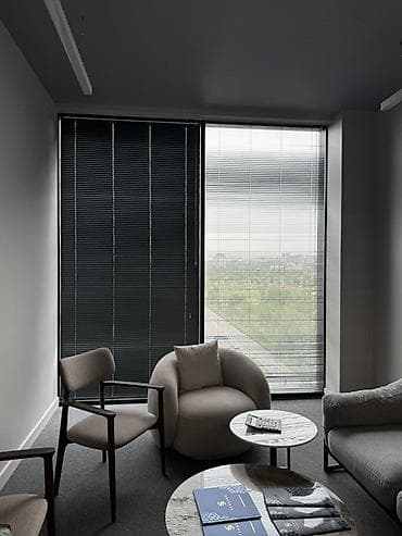 жалюзи горизонтальные алюминиевые: Горизонтальные жалюзи для окон - Тип: алюминиевые горизонтальные — 1