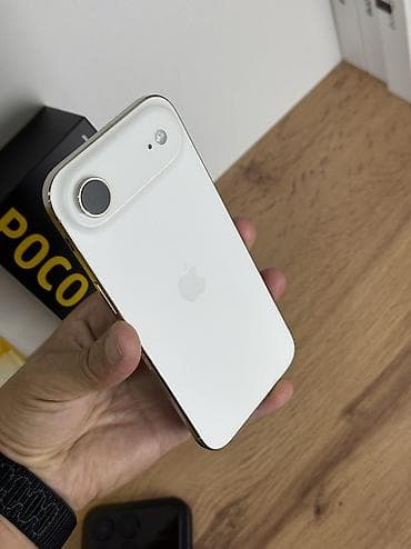 IPhone Air, Б/у, 256 ГБ, Золотой, Защитное стекло, Чехол, Кабель, 99 %
