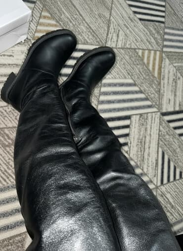 купить обувь бишкек: Таза кожа
Сапоги 
Бир жолу кийилген
Состояние идеал
Размер 36 — 1