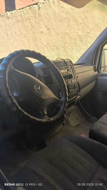 спринтер грузовик: Жеңил жүк ташуучу унаа, Mercedes-Benz — 2