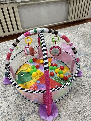 poppy playtime: Развивающий игровой коврик‑манеж для малышей с дугами и шариками, в — 1