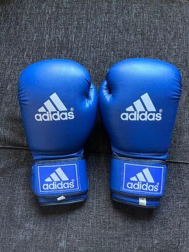 футбольные мячи купить в бишкеке: Боксерские перчатки/ перчатки/ бокс/ спорт/ снаряжение Продаю — 1