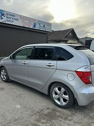 хонда елемент: Honda Edix: 2004 г., 2 л, Автомат, Бензин, Хэтчбэк — 6