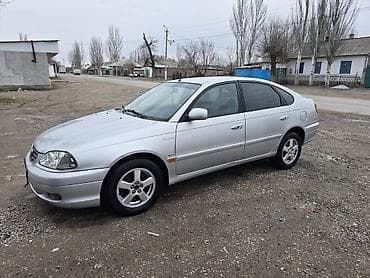 Унаа: Toyota Avensis: 2001 г., 1.8 л, Кол менен иштөөчү, Бензин, Лифтбек — 10