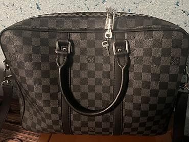 коженная барсетка: Сумка Louis Vuitton Damier Graphite с замком и двумя ключами. Мужской — 1