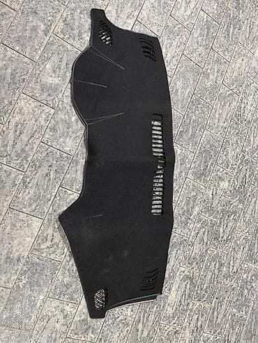 Полики: Ворсовые Накидка на панель Kia, цвет - Черный — 1