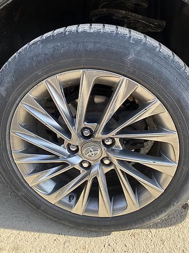 vossen diska 13: Литые Диски R 17 Toyota, Комплект, отверстий - 5, Б/у — 1