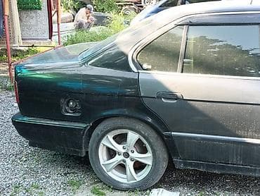 crv 2: BMW 5 series: 1989 г., 2.5 л, Механика, Бензин, Седан — 5