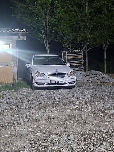 Mercedes-Benz C-Class: 2000 г., 3.2 л, Автомат, Бензин, Седан