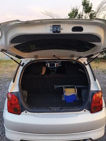 for runner: Toyota Ist: 2003 г., 1.3 л, Автомат, Хэтчбэк — 4