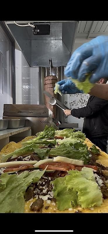 места для шаурма: Рабочий городок Асаналиева Продается Готовый шаурмечный Нарын — 2