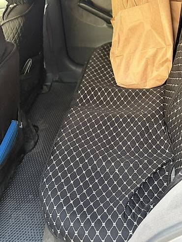 370000: Honda Civic: 2001 г., Седан — 6