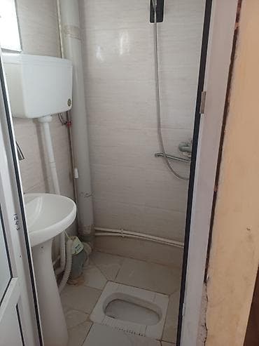 азиаты: Сдаётся небольшая жилая студия с отдельным входом. Планировка и — 3