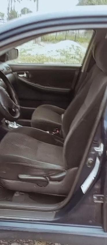 8: Toyota Corolla: 2006 г., 1.8 л, Автомат, Бензин, Седан — 3