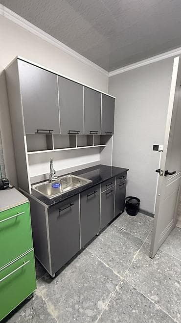 аренда помещения 40 кв м: 1 бөлмөлүү 3 квартира ижарага берилет Ак ордо 3 227 автобустун — 3