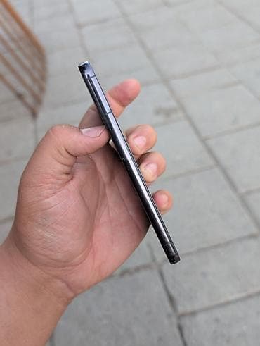 yasin 55: Samsung Galaxy S22, Б/у, 256 ГБ, цвет - Черный, 1 SIM — 4