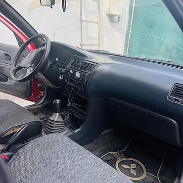 step: Toyota Corolla: 1992 г., 1.6 л, Ручные, Бензин, Хэтчбэк — 5