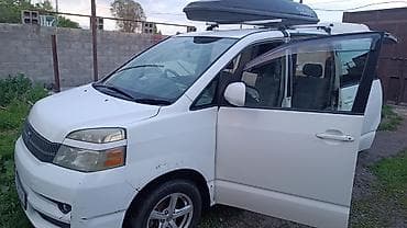 audi turbo: Toyota Voxy: 2004 г., 2 л, Вариатор, Бензин, Минивэн — 2