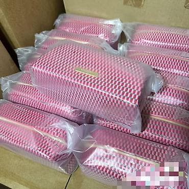 Продаю косметичку Bulgari
Новые 
Есть 2 вида — 8