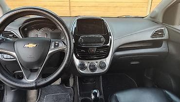 1: Chevrolet Spark: 2017 г., 1 л, Вариатор, Бензин, Хэтчбэк — 9