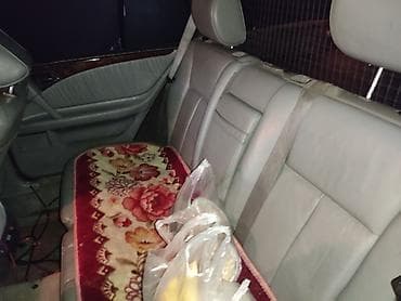 бардачок 210: Mercedes-Benz E-Class: 1998 г., 2.4 л, Автомат, Универсал — 9