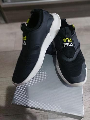 Спорттук бут кийим: Кроссовкалар, 38, Fila, Колдонулган, түсү - Кара, Өзү алып кетүү — 4