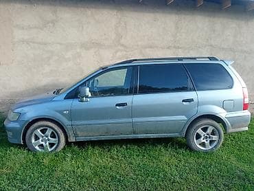grandis: Mitsubishi Grandis: 2001 г., 2 л, Механика, Бензин, Универсал — 2