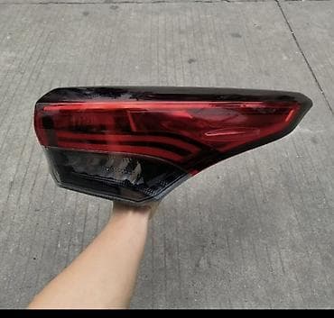 ГБО: Комплект стоп-сигналов Toyota 2020 г., Б/у, Оригинал — 4