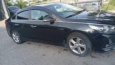 Продажа авто: Hyundai : 2017 г., 2 л, Автомат, Газ, Седан — 3