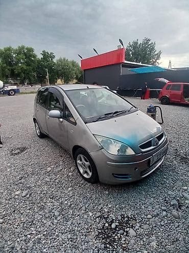 crown 2002: Mitsubishi Colt: 2004 г., Вариатор, Хэтчбэк — 2