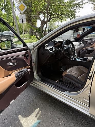 Унаа сатуу: Lexus ES: 2018 г., 2.5 л, Гибрид — 3