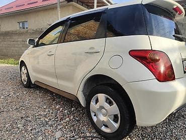 Toyota: Toyota Ist: 2003 г., 1.5 л, Автомат, Бензин, Хэтчбэк — 1