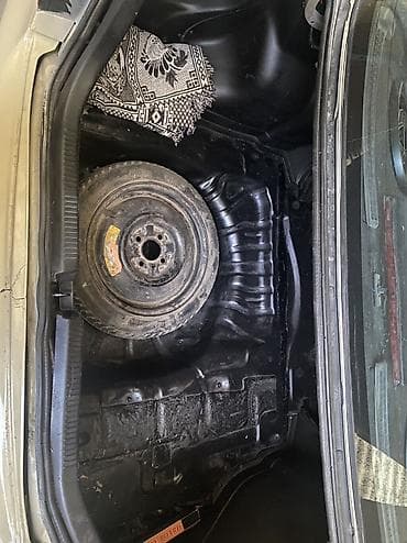 4a fe: Mazda 323: 1995 г., 1.6 л, Автомат, Бензин, Седан — 8