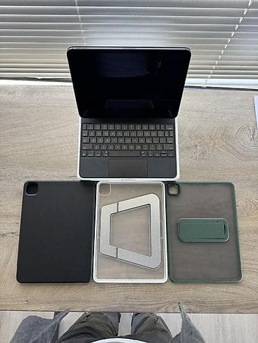 iphone 9: Планшет, Apple, память 128 ГБ, 10" - 11", 5G, Б/у, Классический цвет - Черный — 3