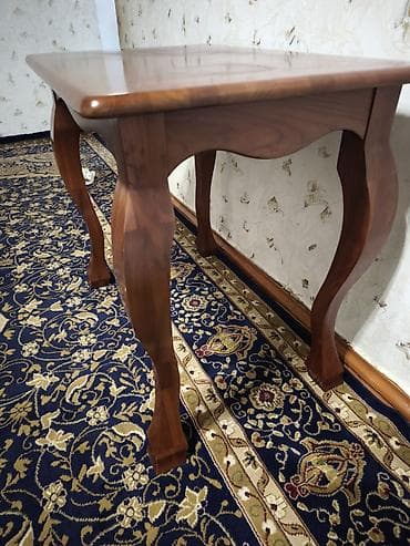 Эс алууга бүктөлмө столдор: Продам стол из массива дерева,добротный,тяжёлый и устойчивый. Толстая — 2